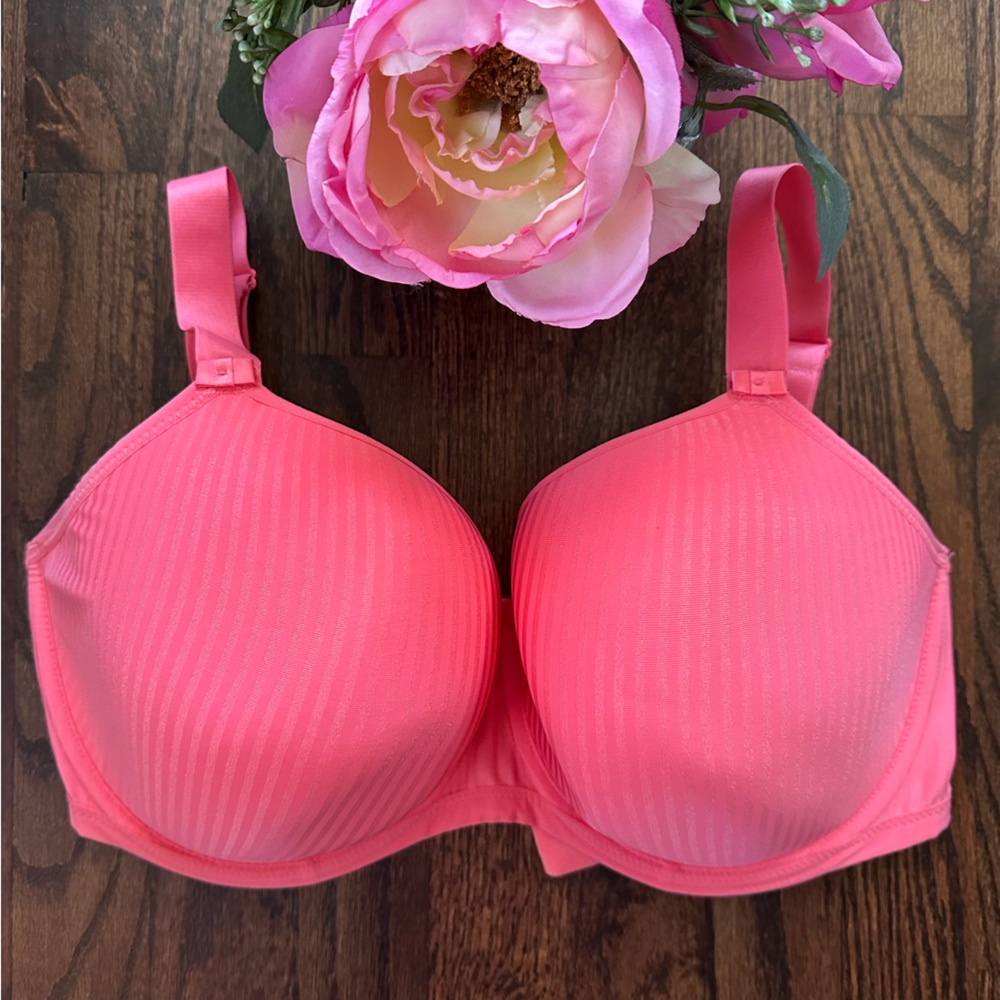 Seamless Pink Bra